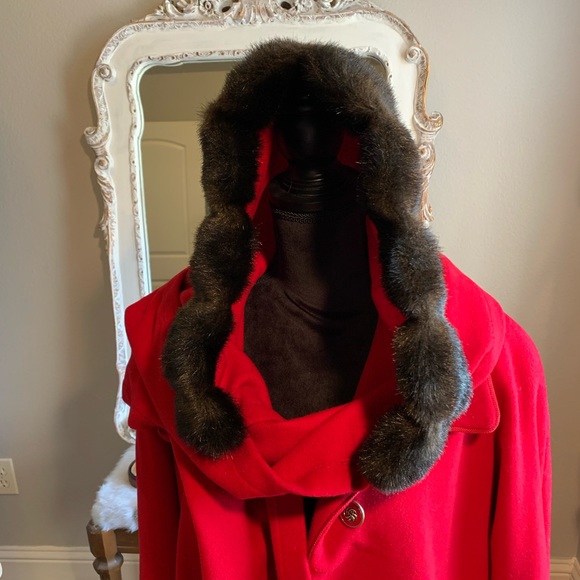 Dennis Basso Red Wool Cashmere Blend Coat Faux Fur Hood with Scarf Size Medium - Picture 6 of 12